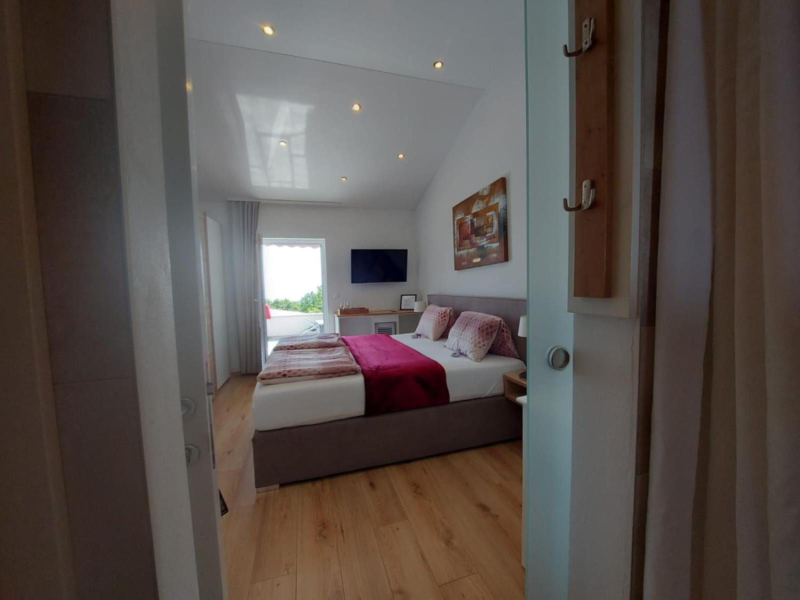 Panorama House *